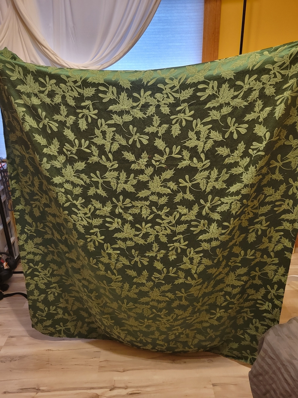 Green Botanical Jacquard Fabric Table Cloth
